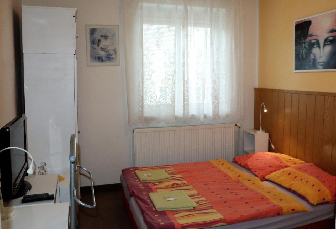 Penzion Bezdekov Rakovník Exterior foto